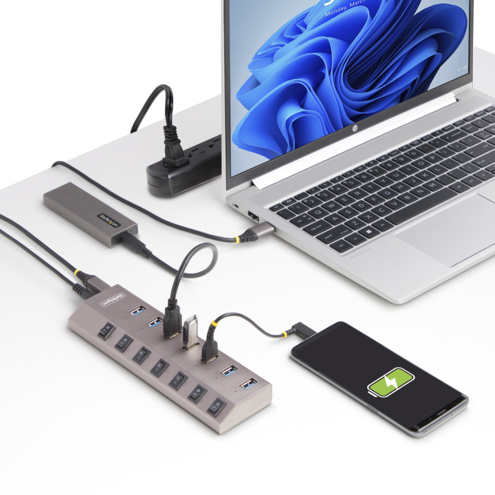 StarTech.com Hub USB-C avec Auto-Alimenté à 7 Ports - Hub USB Type C vers USB-A pour PC de Bureau/Portable - Hub USB 3.0 5Gbp