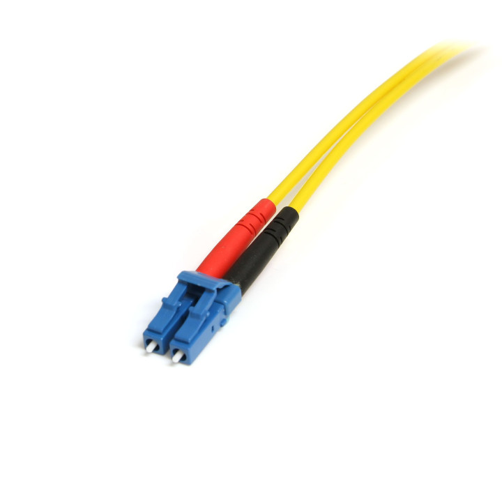 StarTech.com Câble Réseau Fibre Optique LC vers SC Mâle / Mâle - Duplex Monomode 9/125 LSZH - Jaune 10 m
