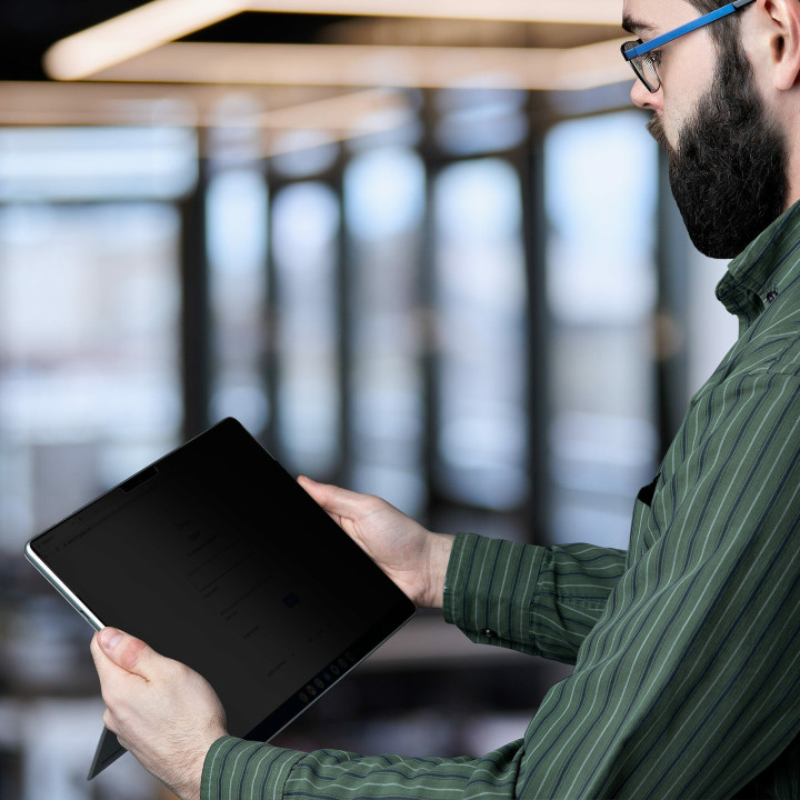 StarTech.com Filtre de Confidentialité pour Surface Pro 12,3", Surface Pro 4/5/6/7/7+, 4 Directions, Portrait/Paysage, Filtre 
