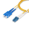 StarTech.com Câble Fibre Optique de 30m Duplex Monomode LC vers SC(UPC) OS2, 9/125µm, 100G, Cordon Fibre Optique, Insensible 