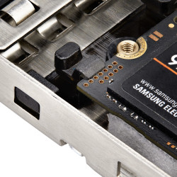 StarTech.com Adaptateur SSD M.2 NVMe vers PCIe x4 avec Plateau Amovible pour Slot d'Extension PCI Express, Carte Adaptateur PCI