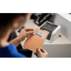 Brother BDE-1J026076-102 - Rouleau d'étiquettes prédécoupées à impression thermique directe