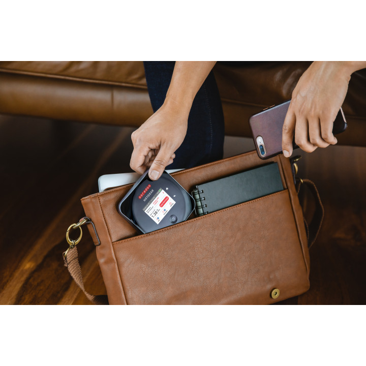 NETGEAR AIRCARD MOBILE ROUTER Routeur de réseau cellulaire