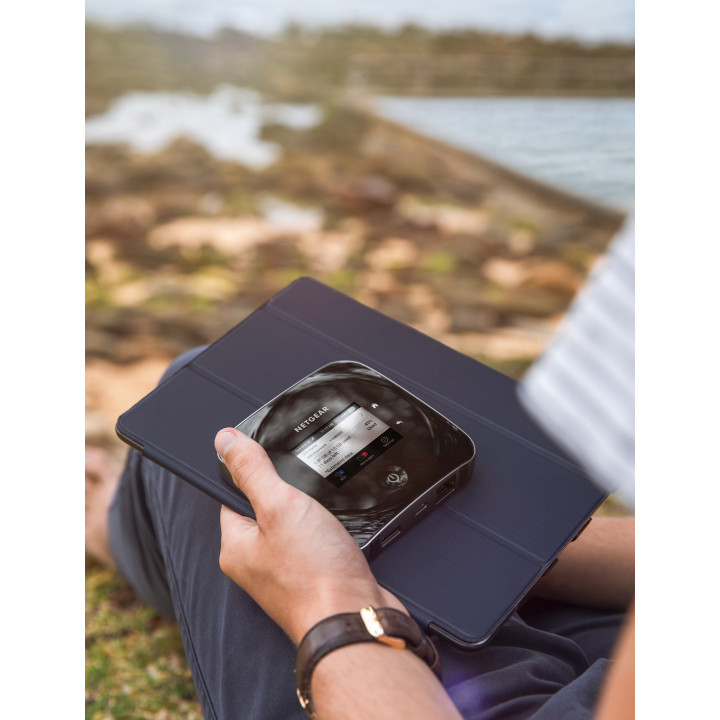 NETGEAR AIRCARD MOBILE ROUTER Routeur de réseau cellulaire