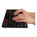 Logitech K750