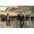 Kensington Sacoche Contour™ 2.0 Business pour ordinateur portable 15,6"